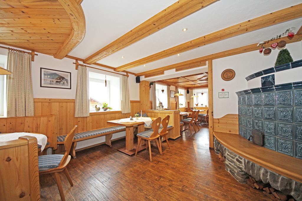 Gasthof Pension Rose Вирген Екстериор снимка